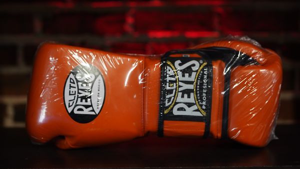 Cleto Reyes Hook and Loop Gloves (16oz, Orange)